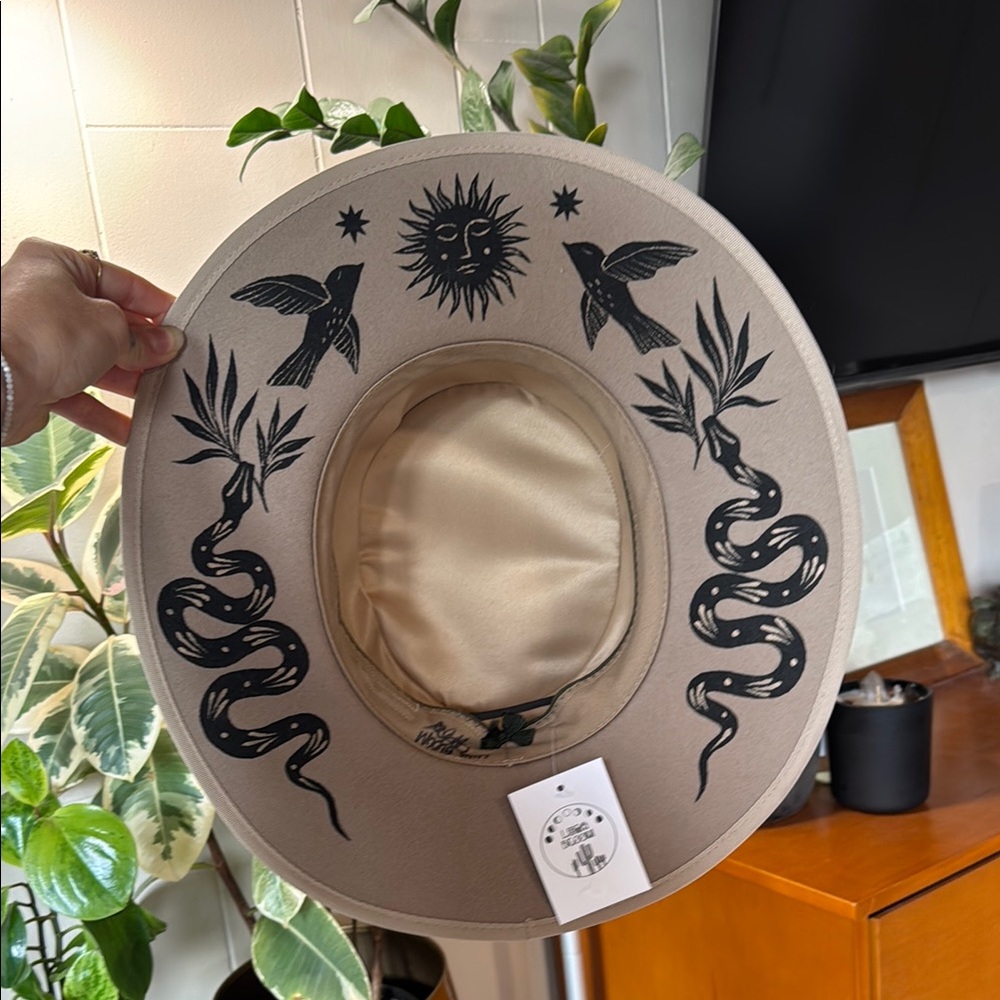Luna Bloom Hand painted tan snake sun & bird hat